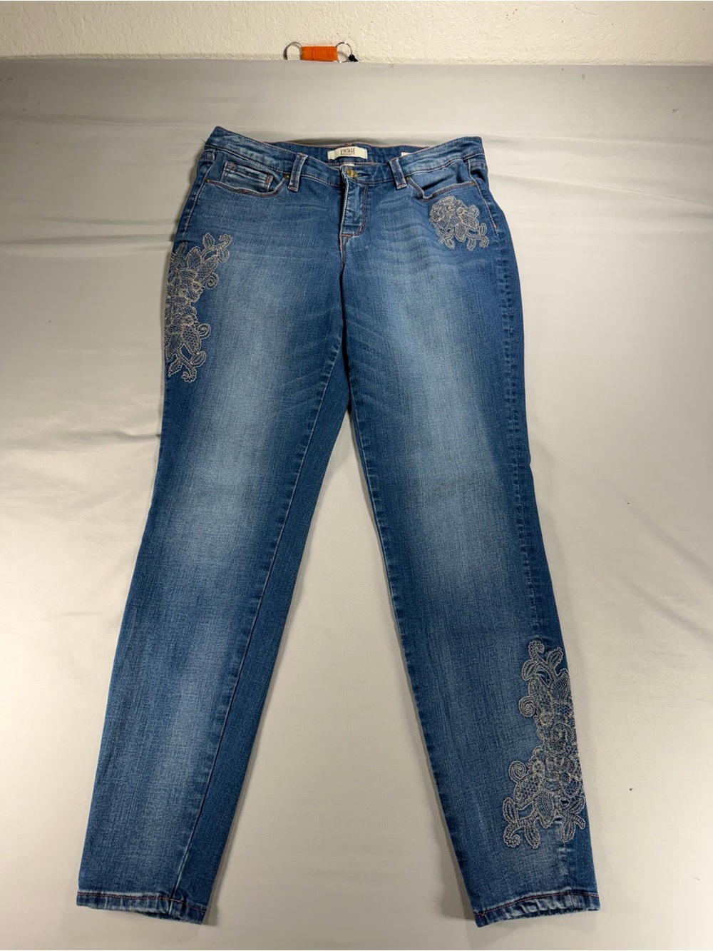 Vintage America Blues Boho Skinny Embroidered Jeans Size 8/29 Lace #1122